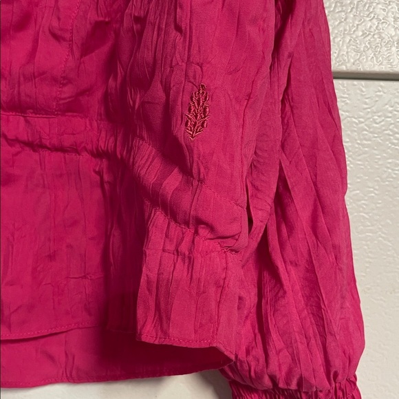 FREE PEOPLE MOVEMENT LETS GO OUT PULLOVER WINDBREAKER PINK RUFFLES ZIP UP XS - Picture 3 of 7